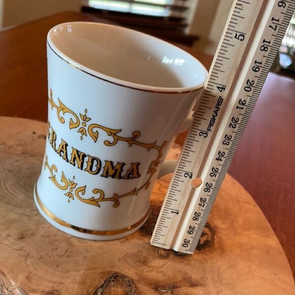 Knobler Japan Ceramic White Gold Grandma M… - Picture 4 of 5